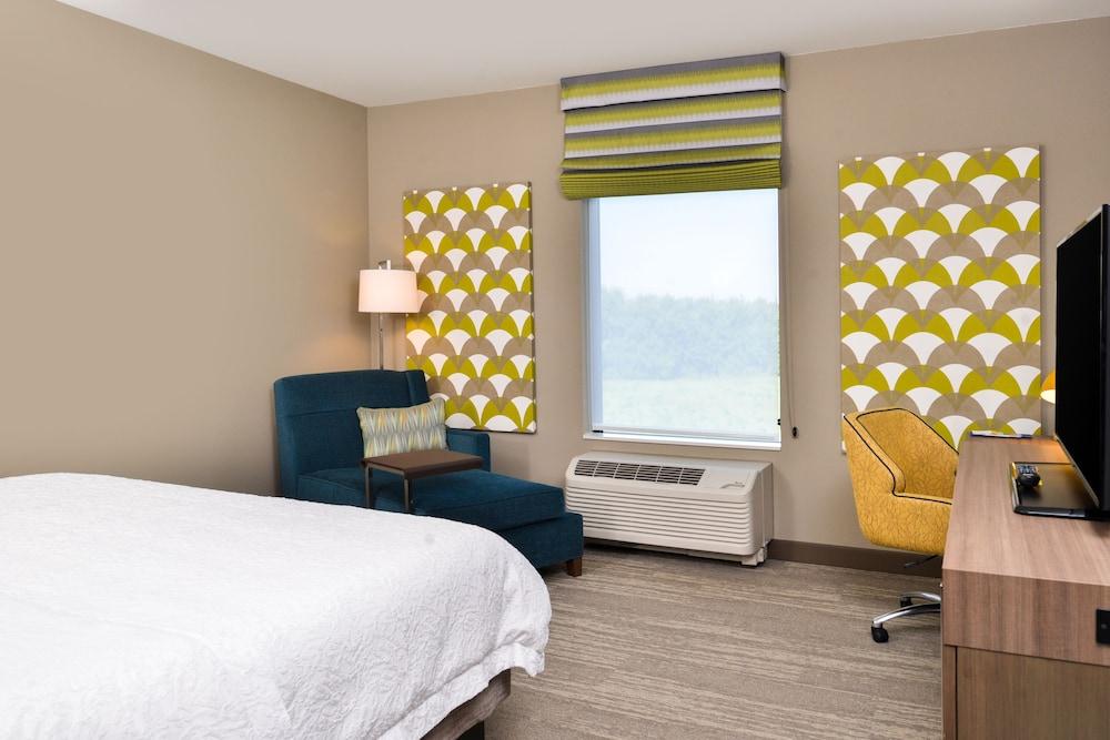 Hampton Inn Omaha Airport photo 12