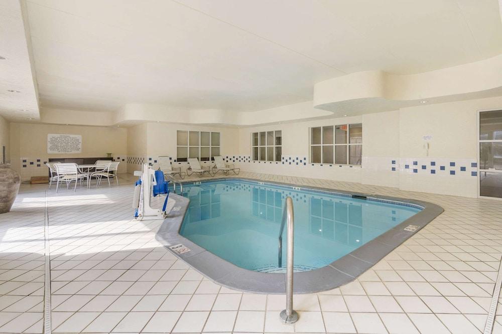 Comfort Inn & Suites Berea photo 25