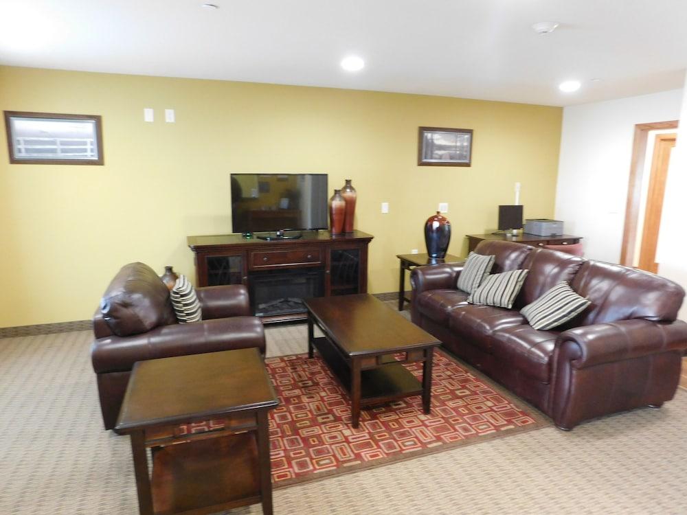 Birch Hill Suite Rochester – Med City photo 10