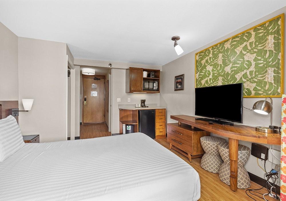Castle Bamboo Waikīkī Hotel photo 11