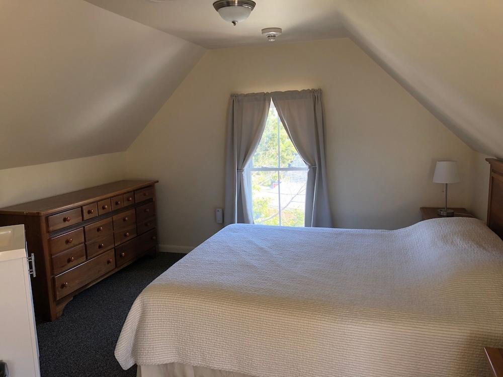 The Attleboro House photo 4