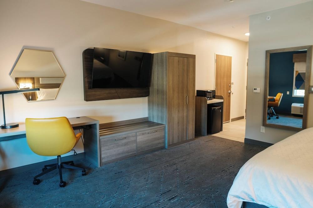 Holiday Inn Express & Suites McCalla - Birmingham West by IHG photo 19
