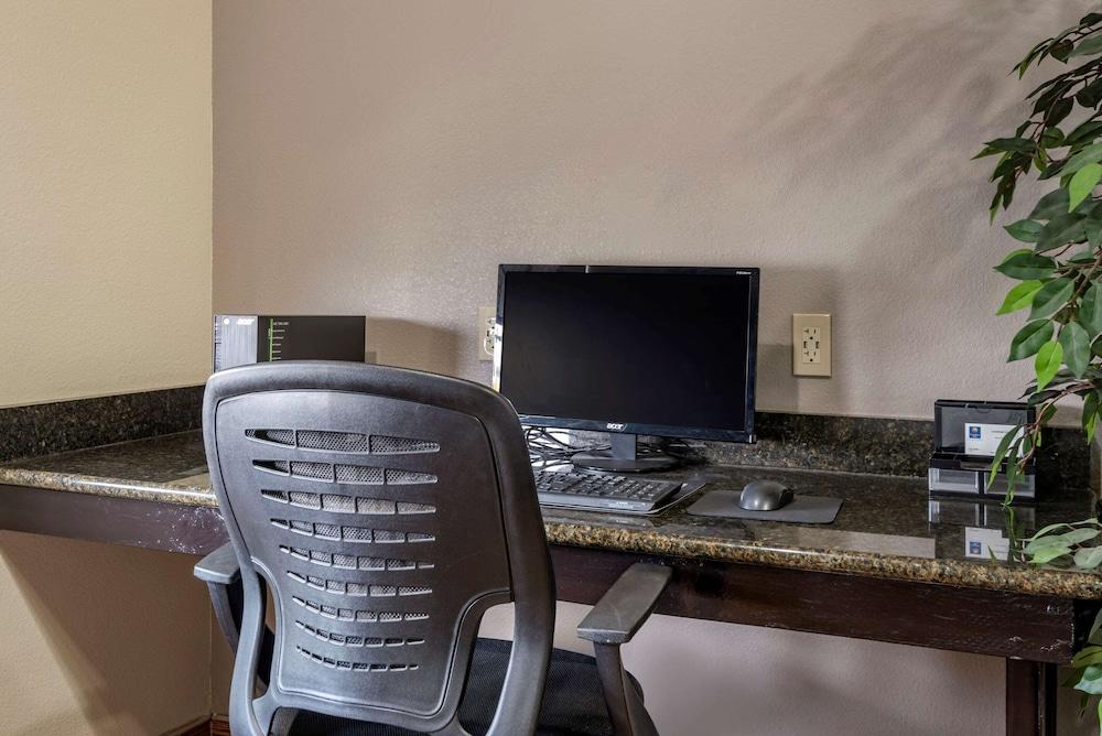 Comfort Inn & Suites Fruita - Grand Junction photo 42