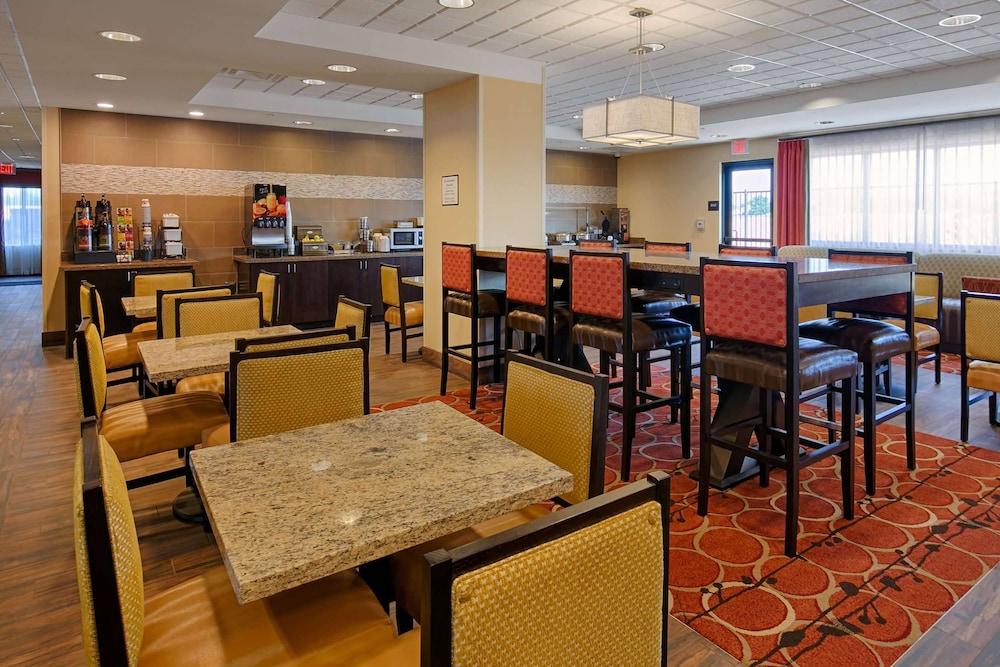 Wyndham Garden Lancaster CA photo 21
