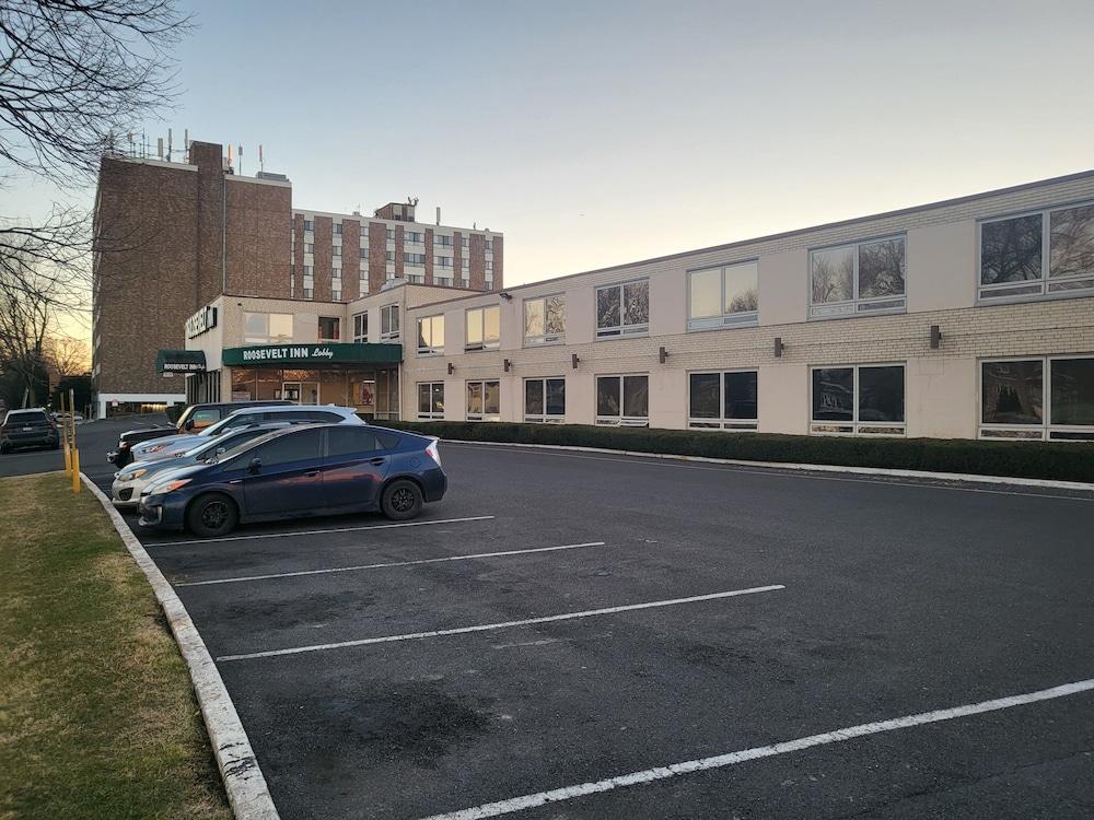 Roosevelt Inn photo 16