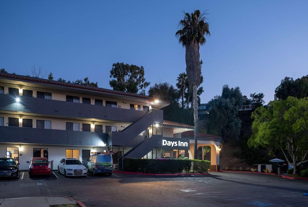 Days Inn by Wyndham Encinitas Moonlight Beach photo 16