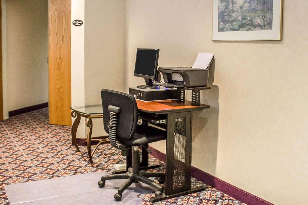 Rodeway Inn Abbotsford photo 29