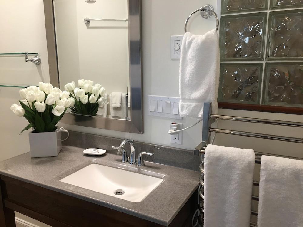 Camden Riverhouse Hotel photo 57
