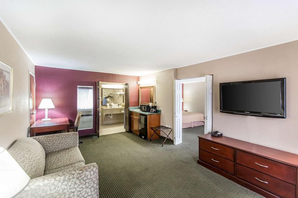 Quality Inn Tifton photo 17