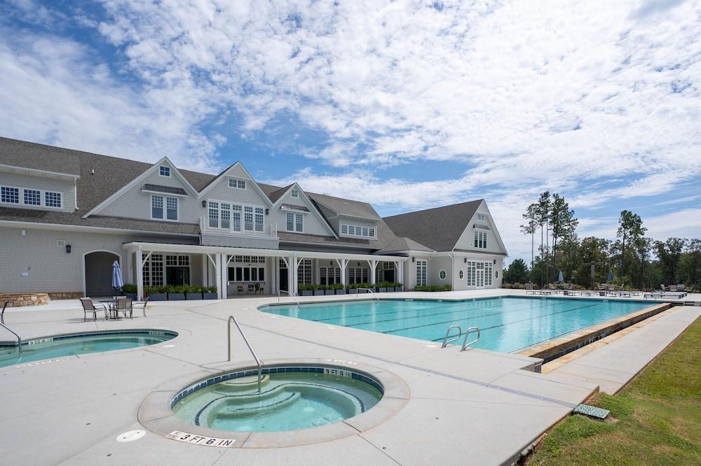 Foxhall Resort photo 2