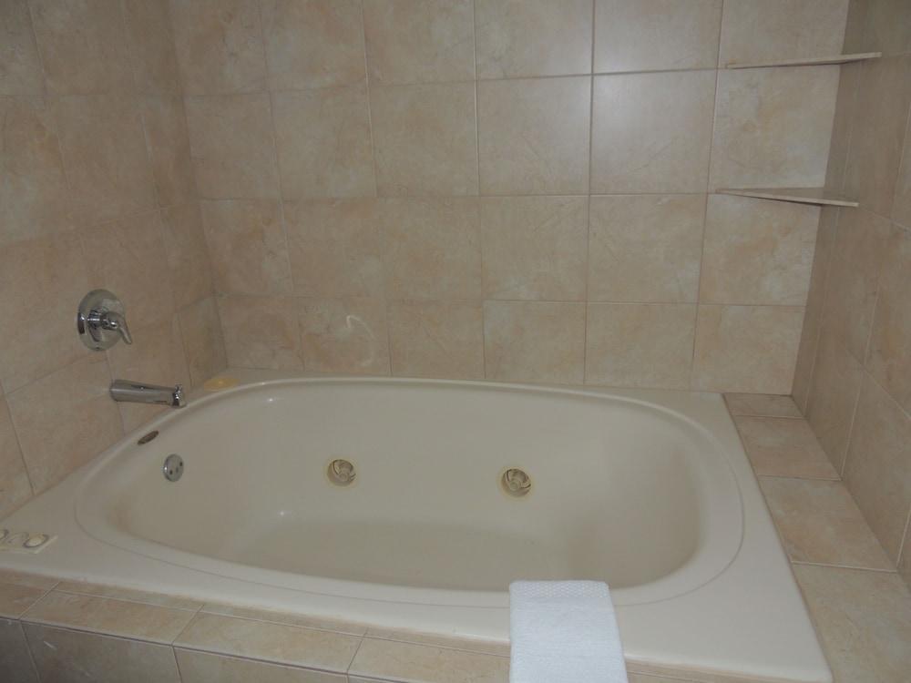 Quality Inn Rochester West photo 12