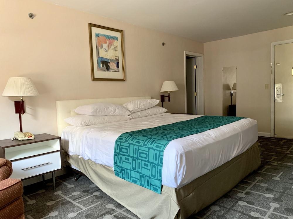 Howard Johnson by Wyndham Williamstown photo 4