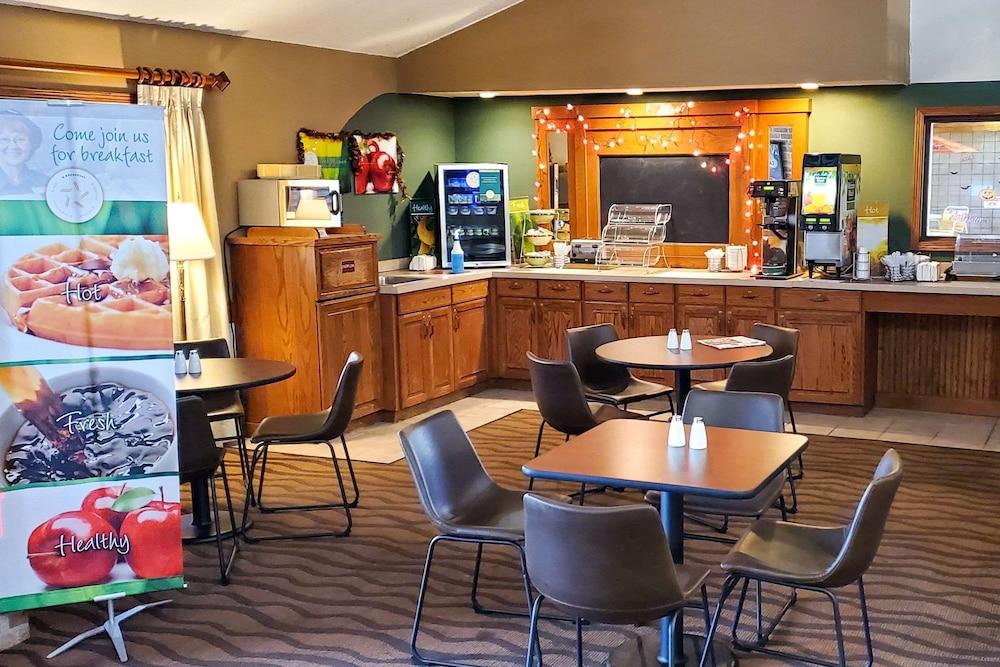 Quality Inn Atchison photo 26