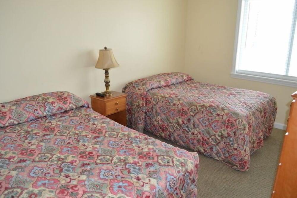 The Pelham Resort Motel photo 25