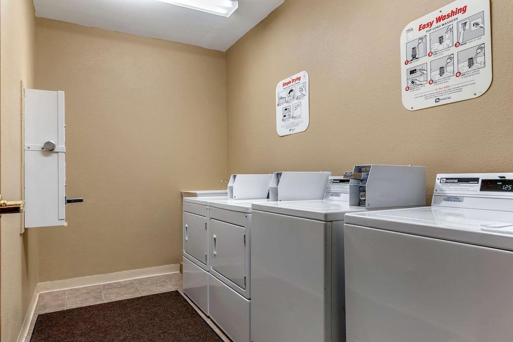 Comfort Inn Warrensburg Station photo 49