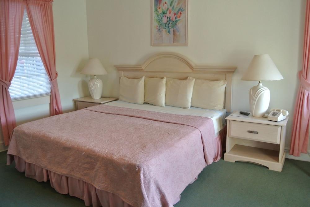 RoseWood Inn photo 4