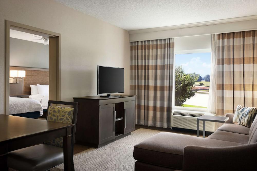 Hampton Inn & Suites Montgomery-EastChase photo 34