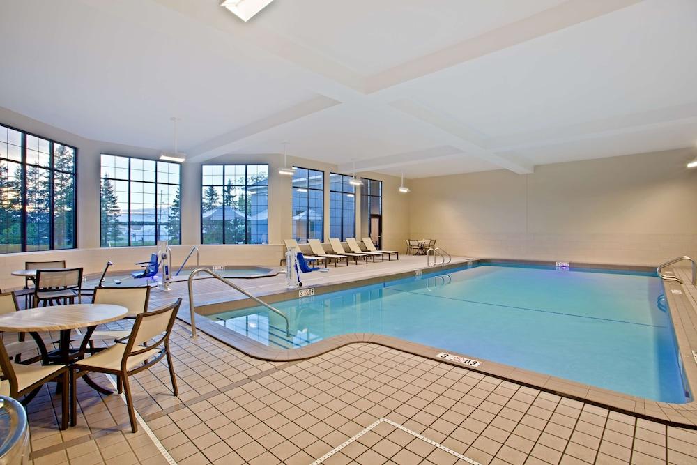 Hampton Inn Sault Ste Marie photo 17