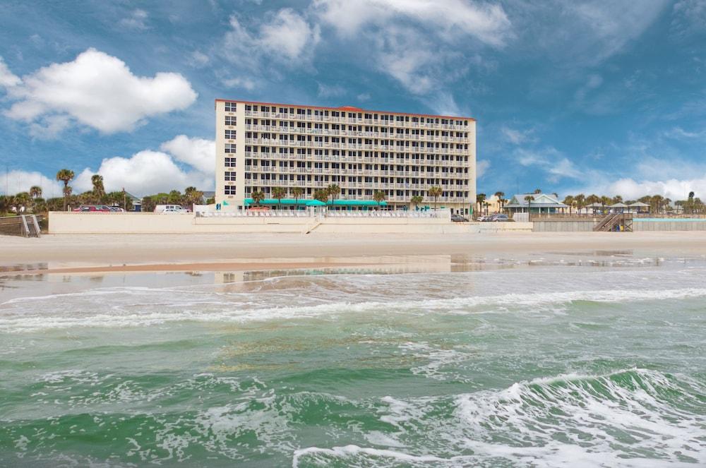 Harbour Beach Oceanfront Resort photo 9