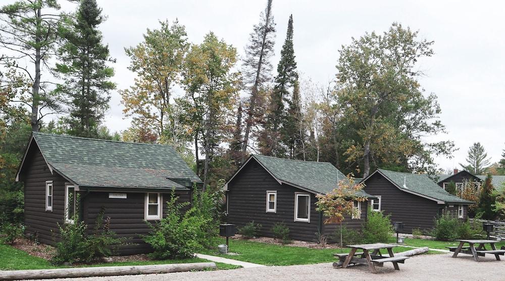 Au Sable Riverview Resort — hotel in Grayling