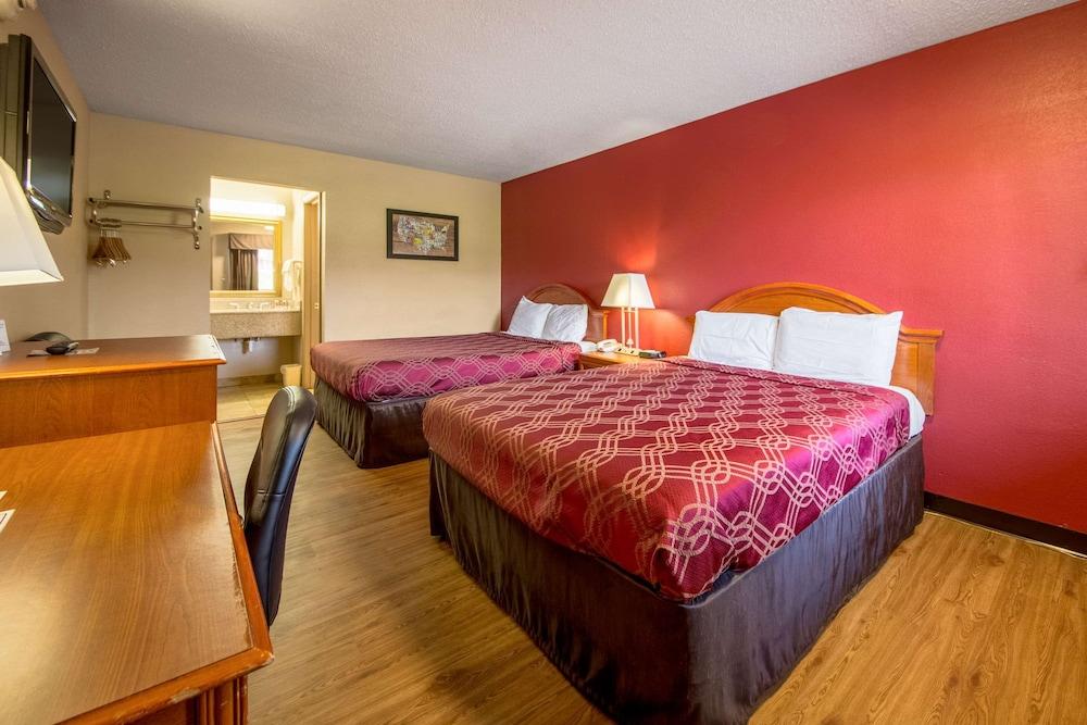 Econo Lodge Mount Laurel - Philadelphia East photo 9