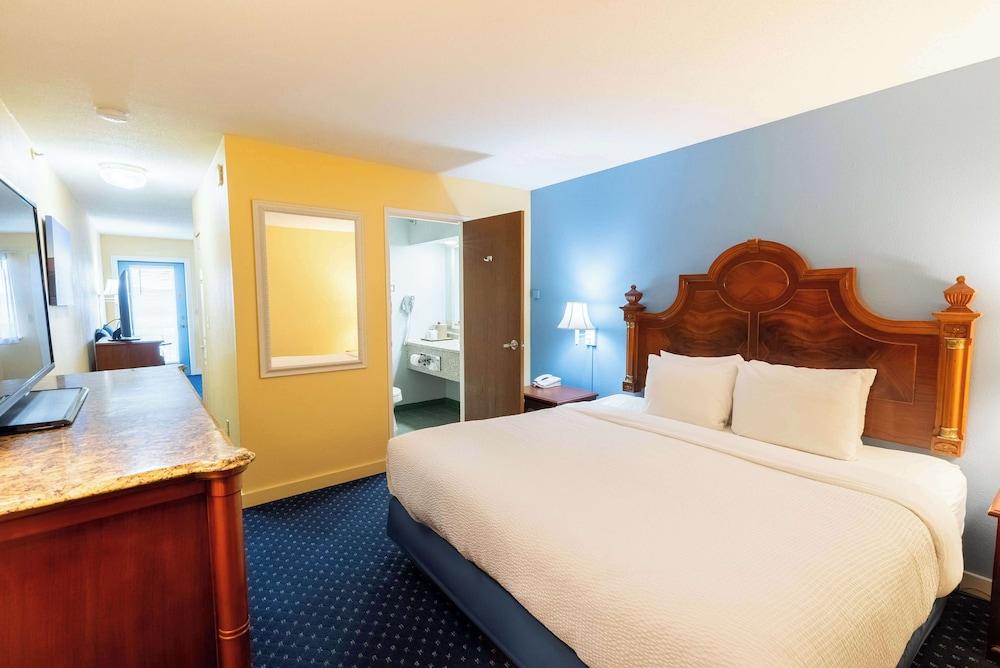 Fireside Inn & Suites - Belfast photo 53