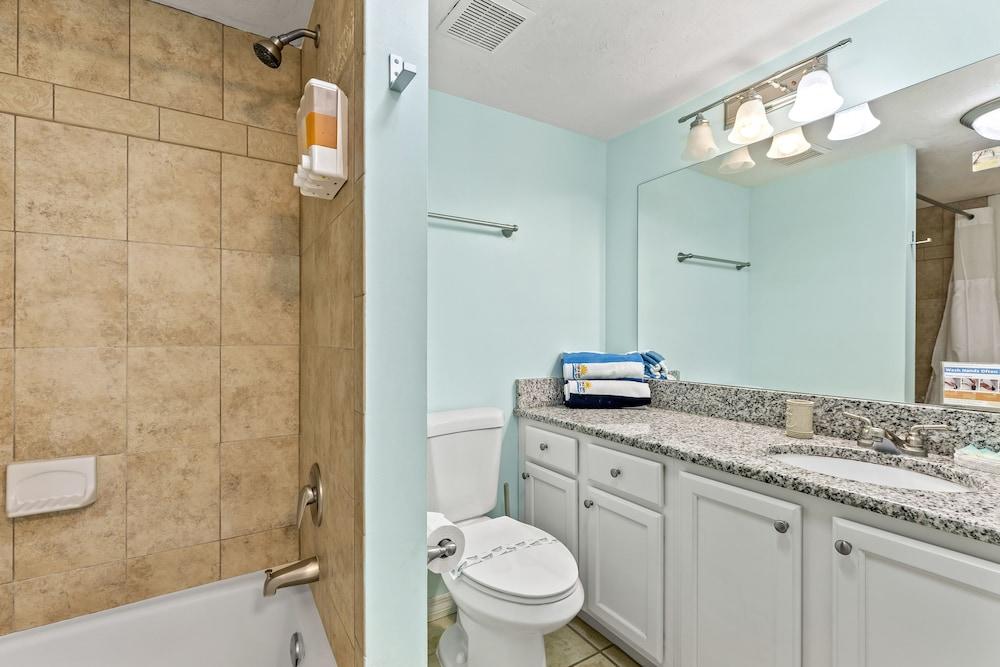Tropical Suites at Sunglow Resort photo 83