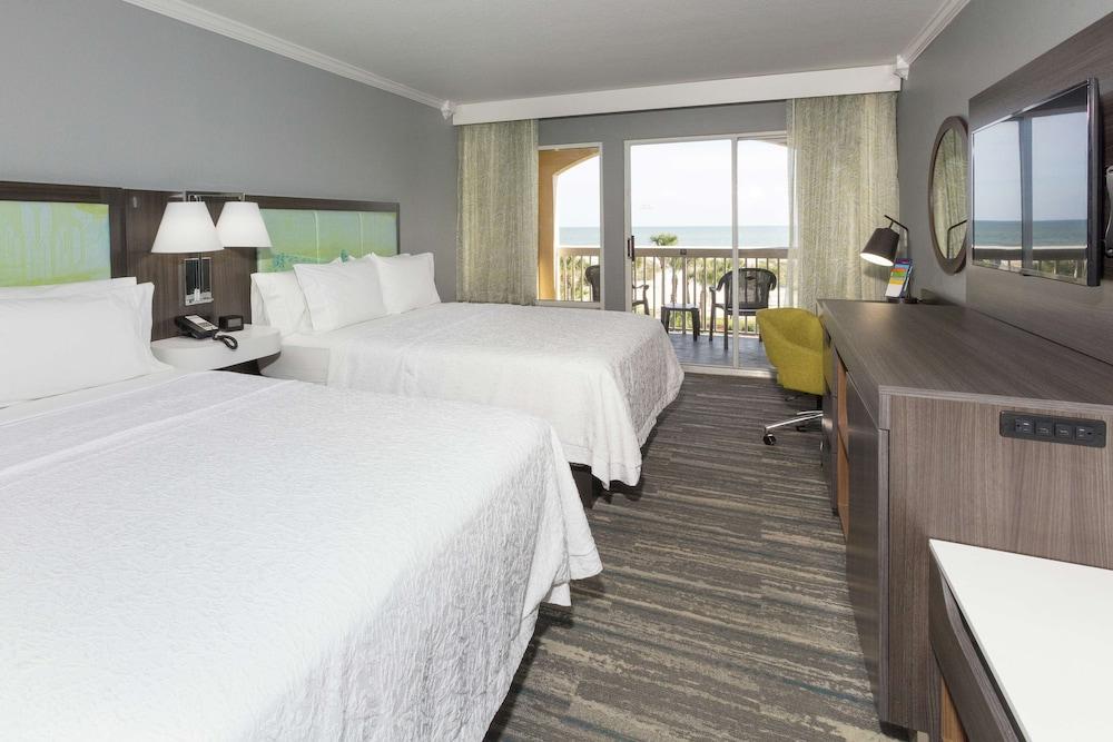 Hampton Inn St. Augustine Beach photo 22