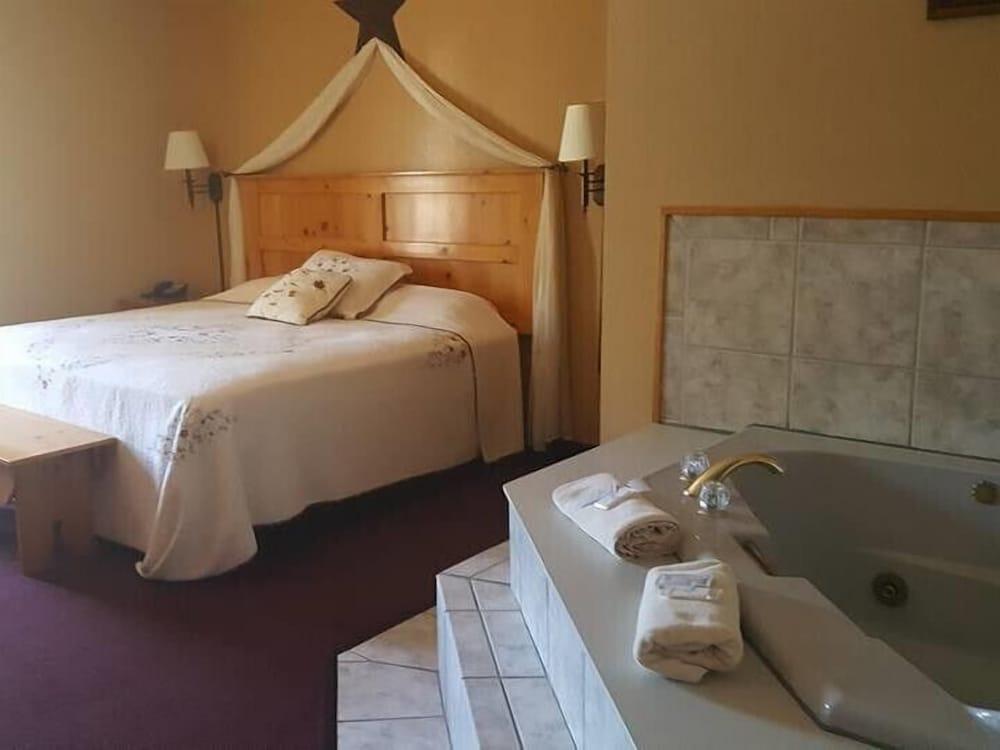 The Inn at Old Nauvoo photo 8