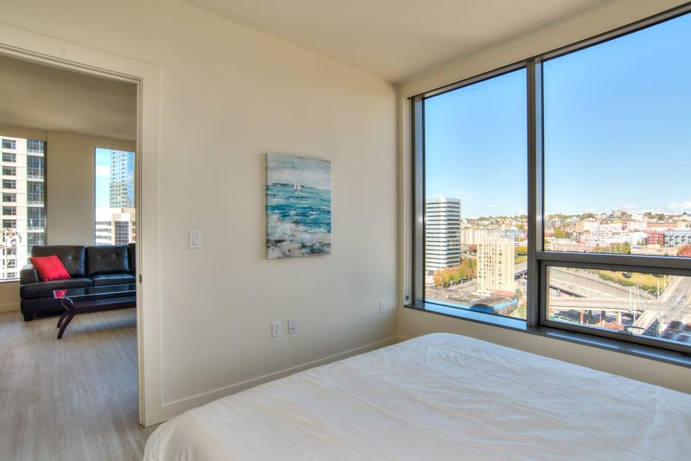 Furnished Apartments on Pine Street photo 22