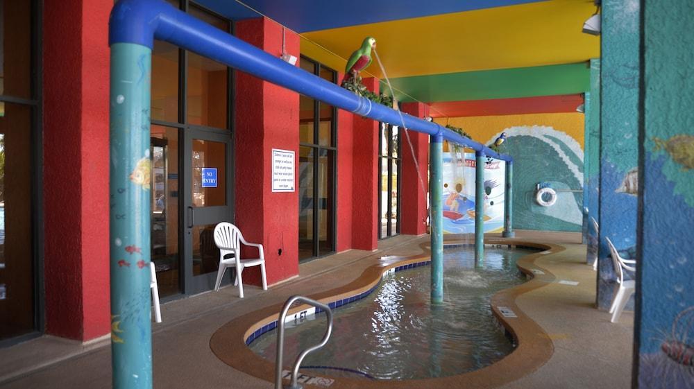 Monterey Bay Suites photo 16