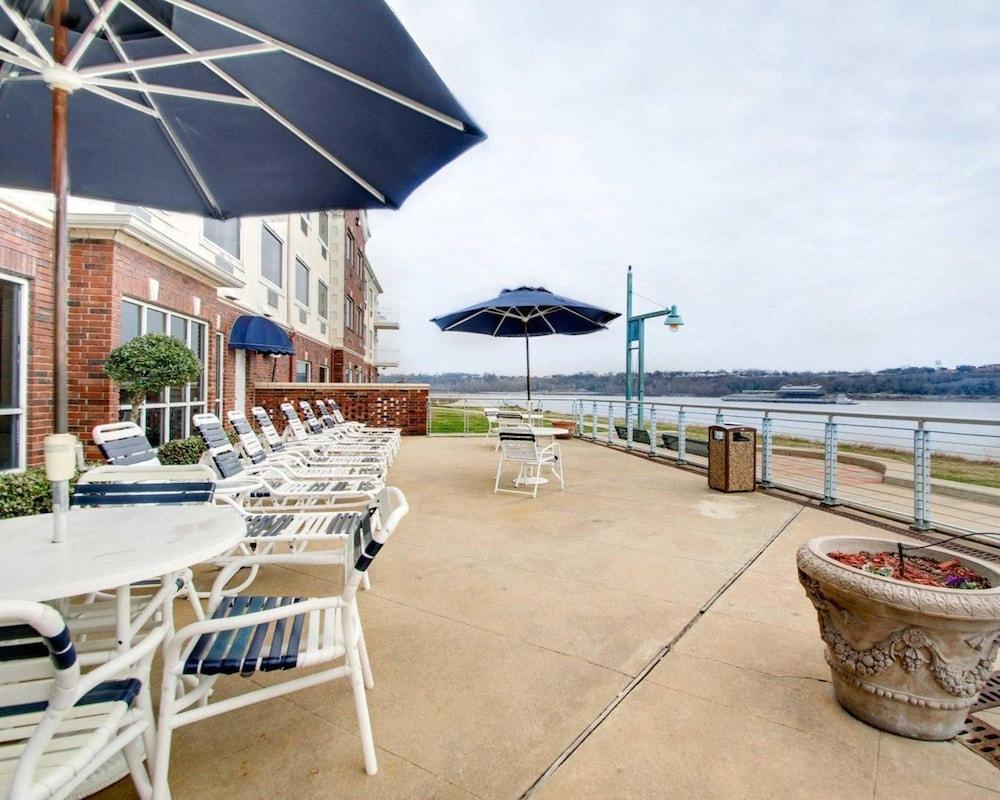 Clarion Suites Vidalia Riverfront photo 33
