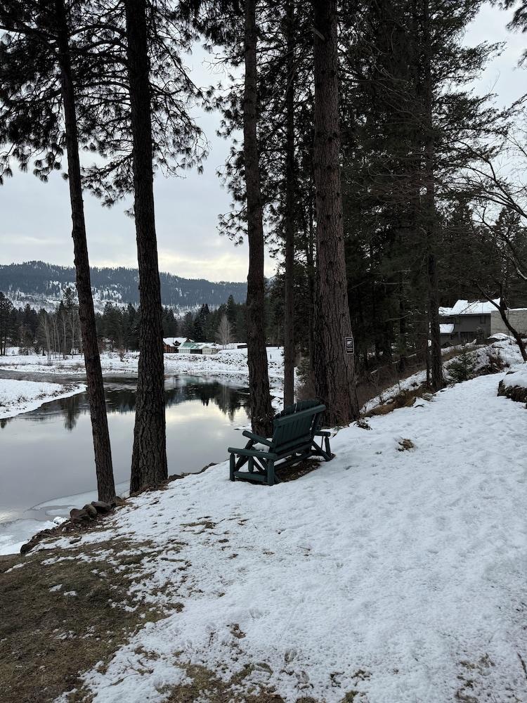 All Seasons River Inn photo 49