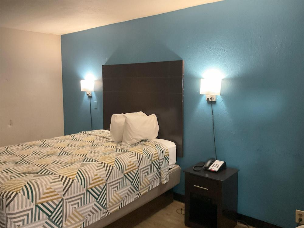 Motel 6 Baton Rouge, LA - East - I-12 photo 11
