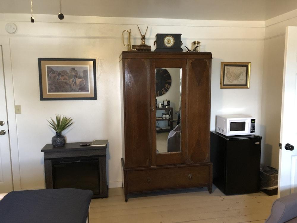 Fort Davis Drug Store Hotel photo 30