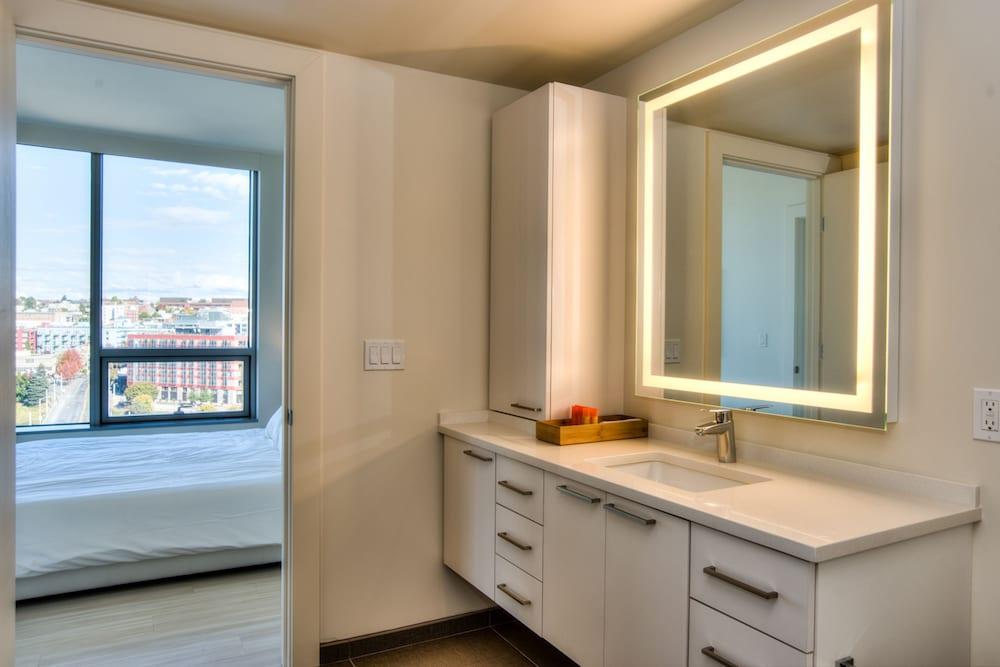Furnished Apartments on Pine Street photo 27