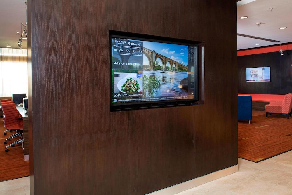 Courtyard by Marriott Dallas Midlothian-Midlothian Conf Ctr photo 43
