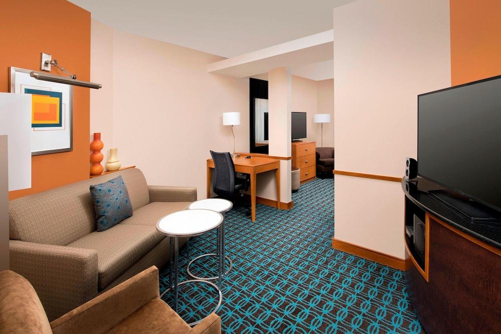 Fairfield Inn by Marriott Washington D.C. photo 8