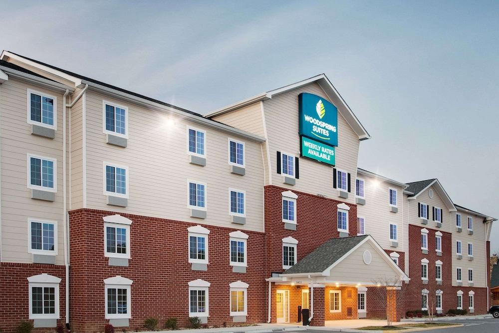 WoodSpring Suites Fredericksburg photo 1