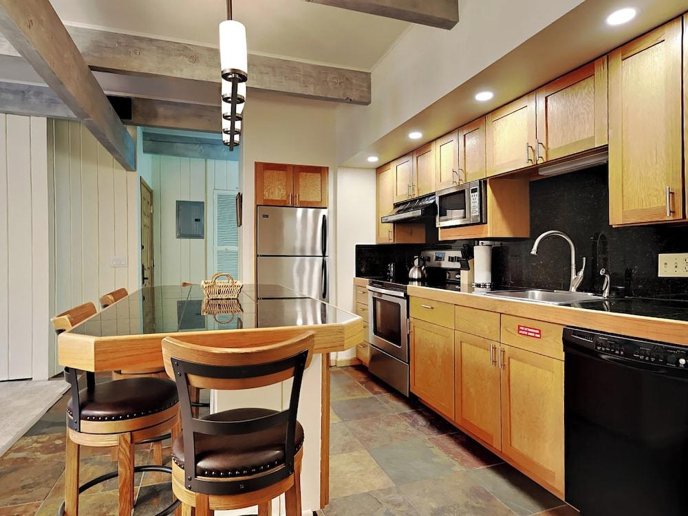 The Timberline Condominiums photo 31