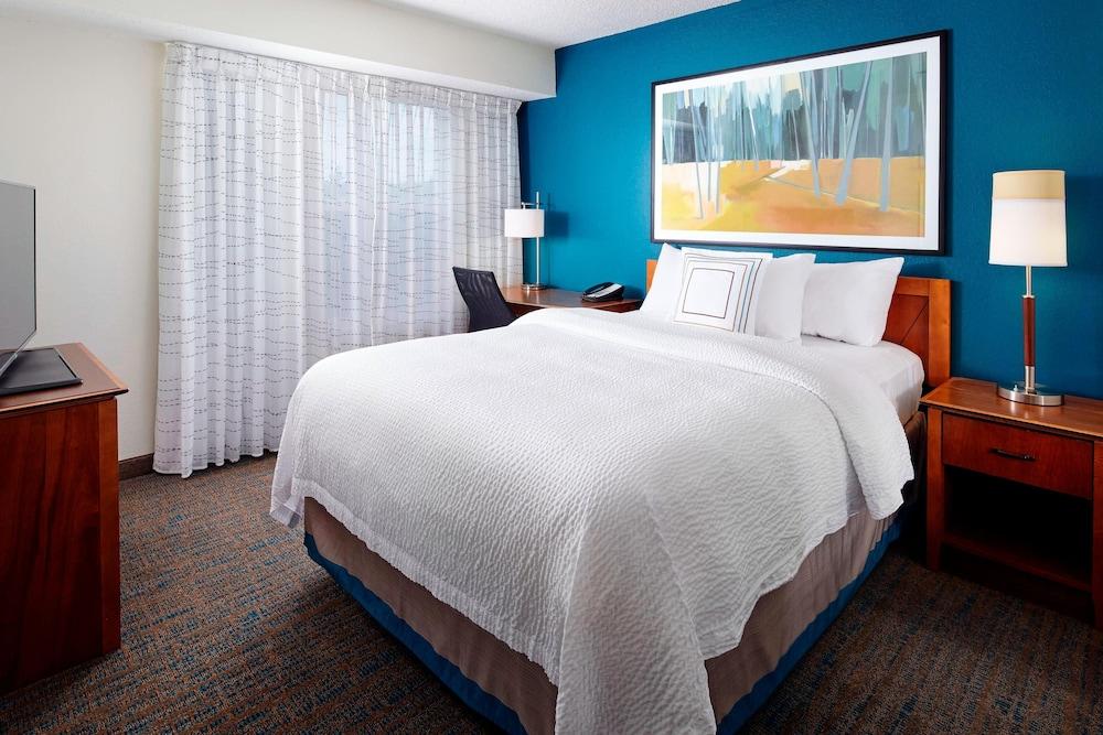 Residence Inn by Marriott St Louis Airport photo 2