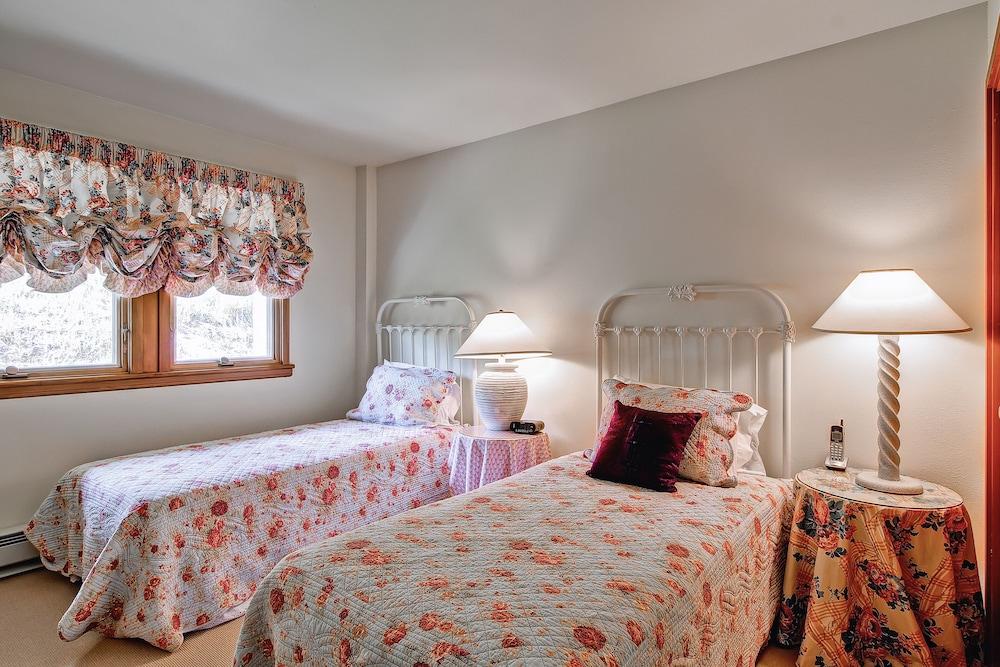 Highlands Area by East West Hospitality photo 76