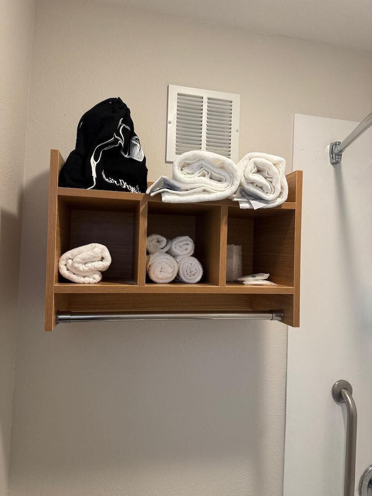 Quality Inn Orlando Near International Drive photo 49