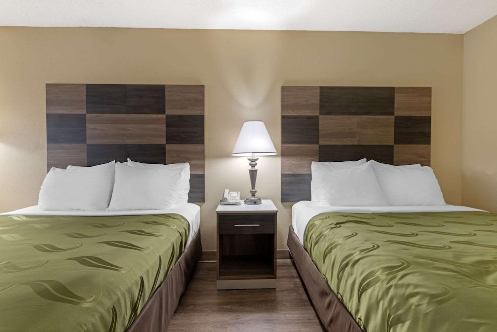Quality Inn Bemidji photo 15