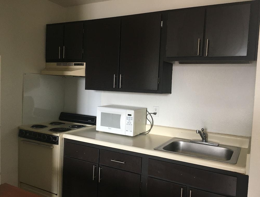 Welcome Suites Hazelwood photo 15