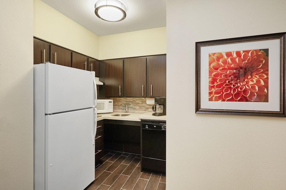 Staybridge Suites Chicago - Glenview by IHG photo 37