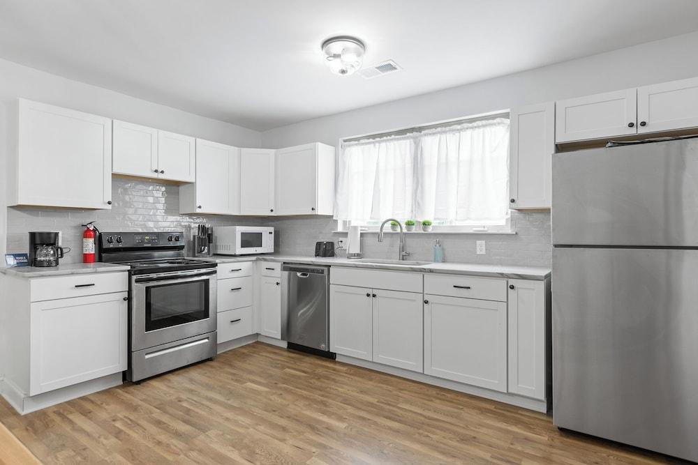 Trendy at Hoyt Two Homes photo 19