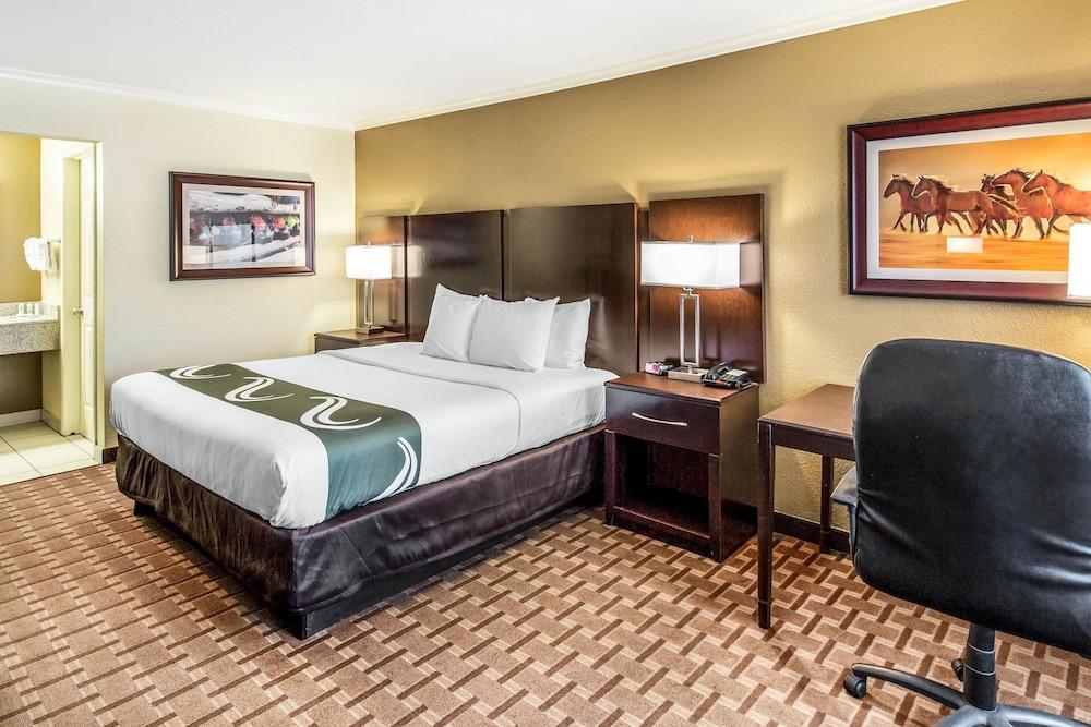 Quality Inn & Suites Abilene North photo 11