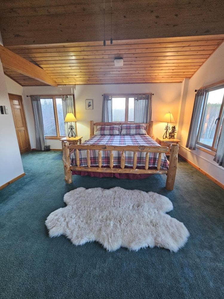 Bear Mountain Lodge photo 6