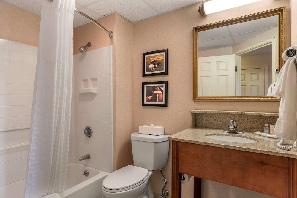 Comfort Inn Foxboro – Mansfield photo 26